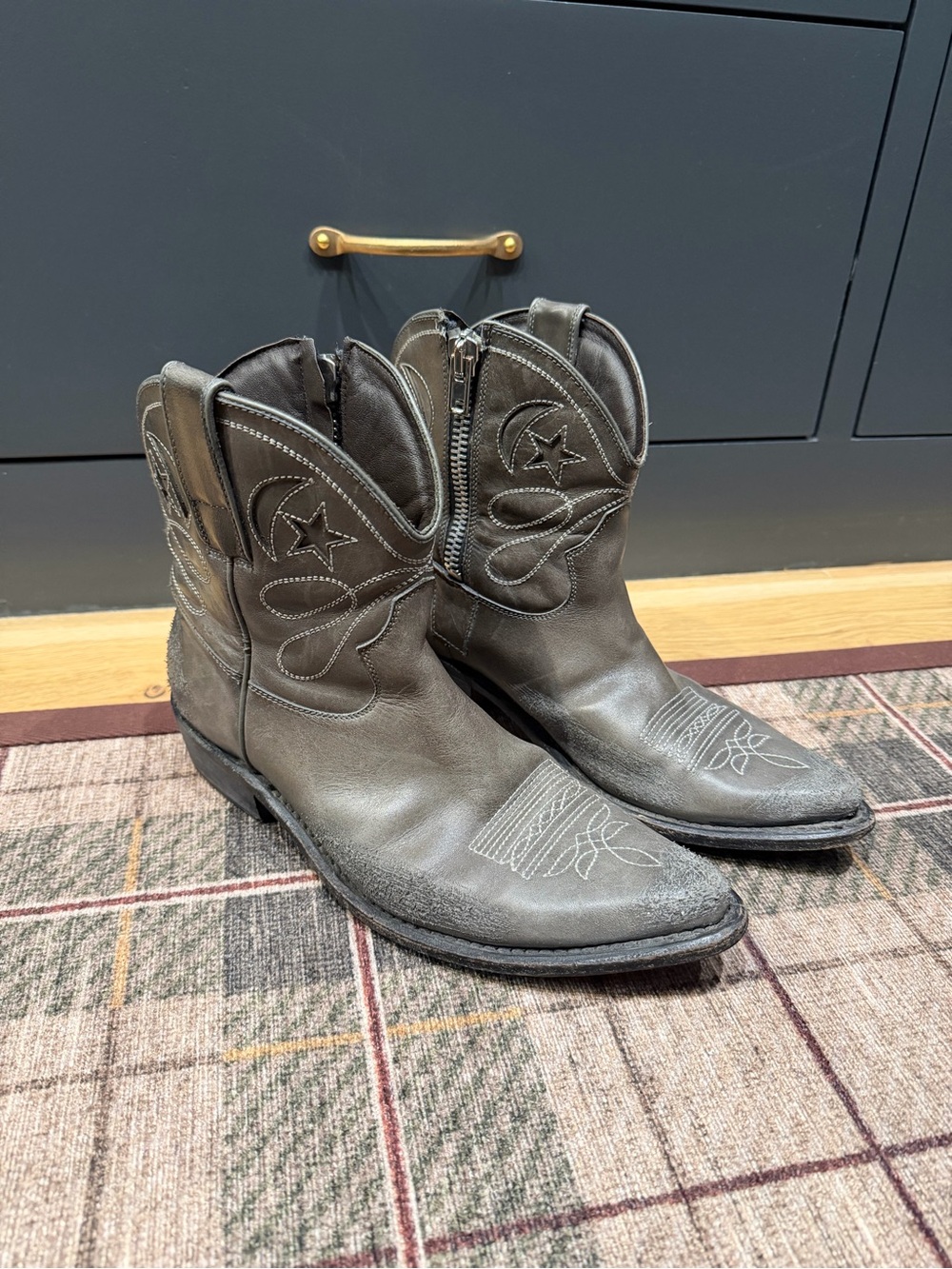 Golden Goose Wish Star Cowboy Cowgirl Western Boots Bootie in Charcoal Gray